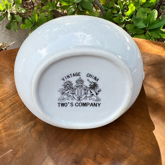 Twos company creamer - Picture 5 of 5